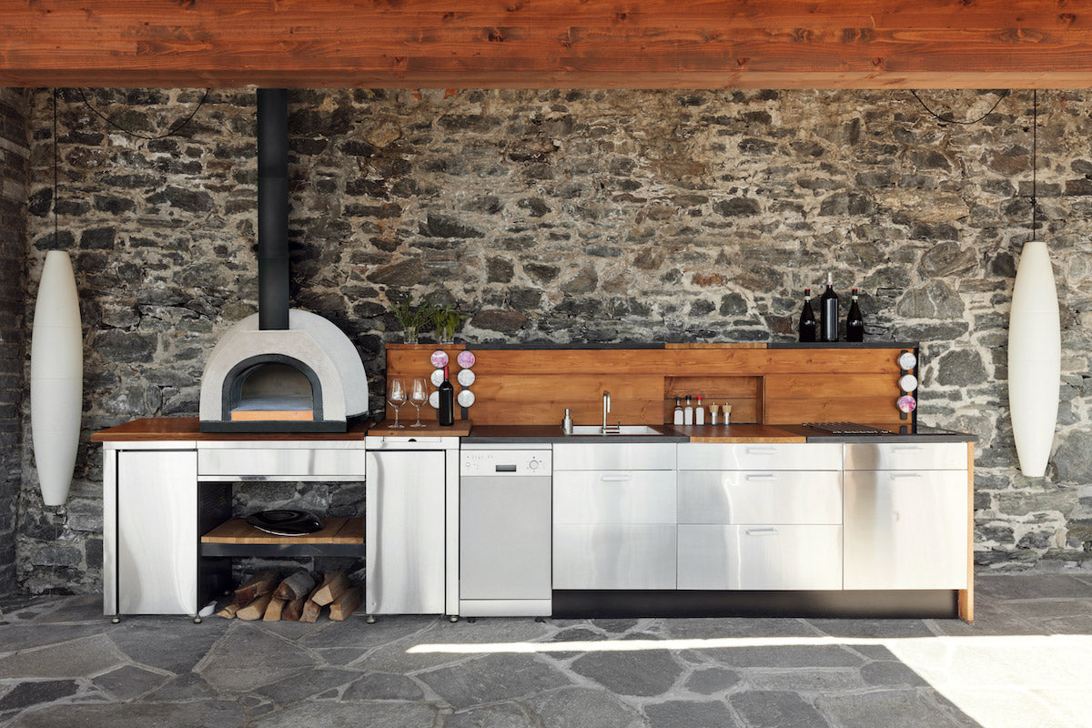 Ultimate Guide to Cooking With Wood-Fired Pizza Ovens – Forno Piombo